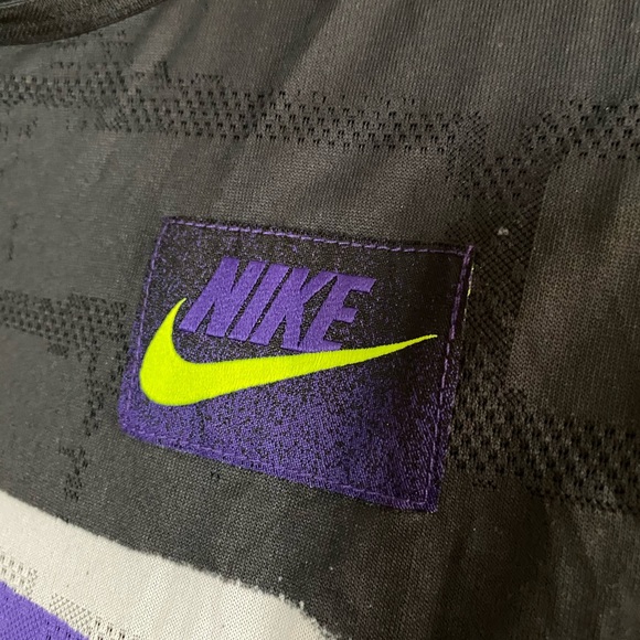 💸SOLD💸 Retro Nike Dri-Fit Mesh Striped Tank Top - Picture 7 of 8